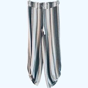 NO BOUNDARIES High Rise Stripped Lightweight Beachy Pants Side Split Small